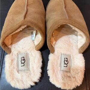 UGG Women's Chestnut Suede Sheepskin Slip-On Slippers